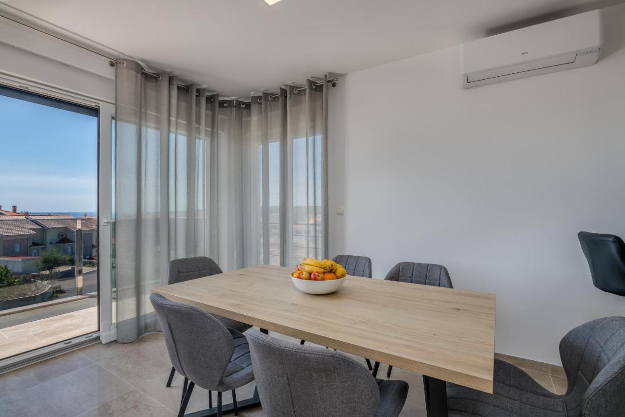 Appartment Divine Krk Town Buitenkant foto